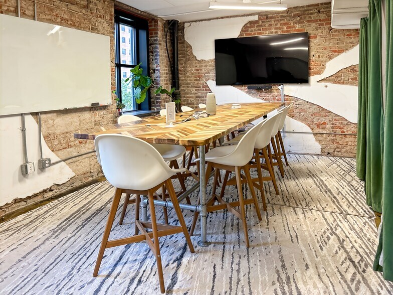 More Photos Of 414 Fayetteville St, Raleigh Coworking Space