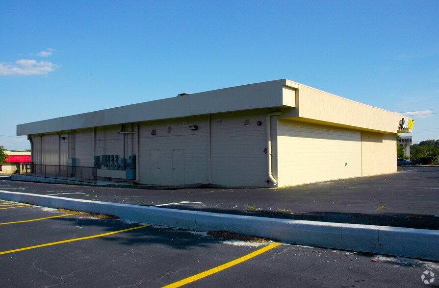 More Photos Of 603 S Marietta Pky, Marietta General Retail For Lease