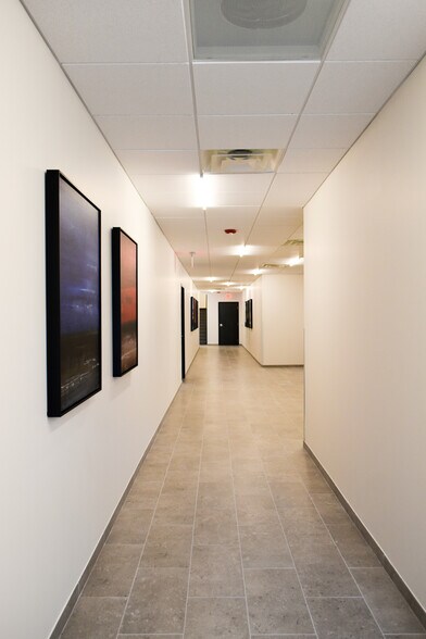 More Photos Of 3133 Southwest Fwy, Houston Medical For Sale