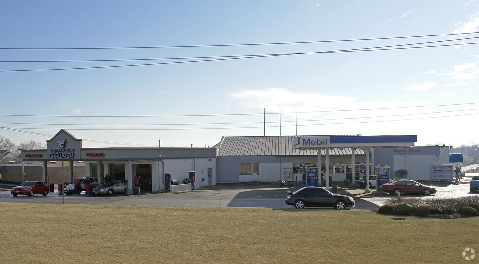 Primary Photo Of 1700 Ford Ln, Saint Charles Carwash For Sale
