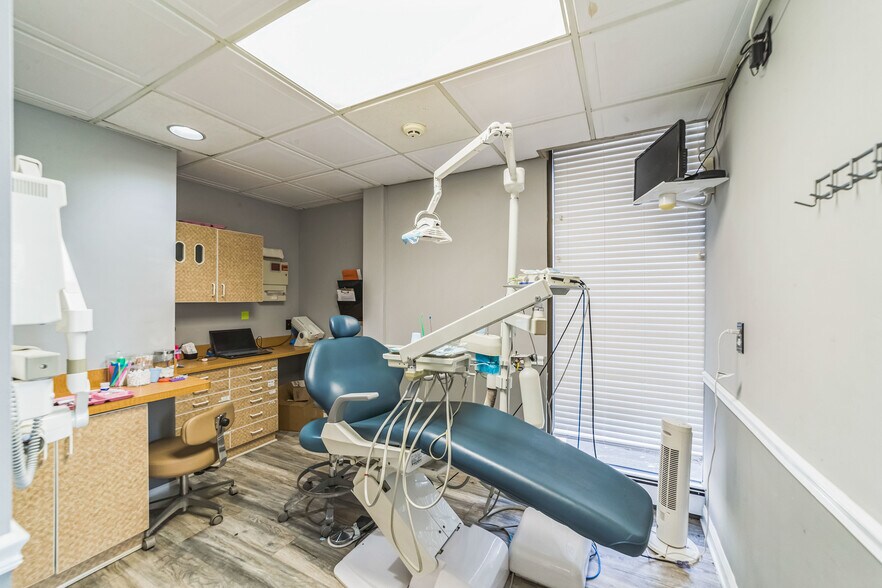 More Photos Of 326 Broad St, Red Bank Medical For Sale