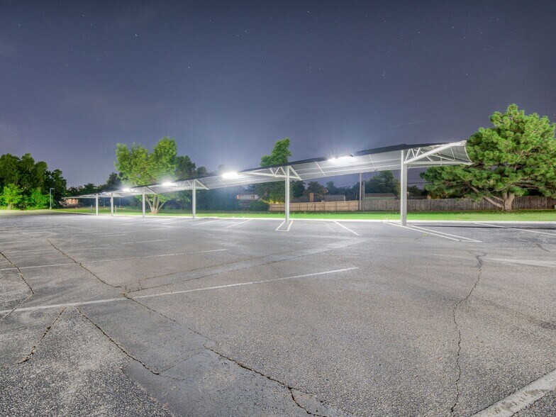 More Photos Of 5909 NW Expressway St, Oklahoma City Office For Lease