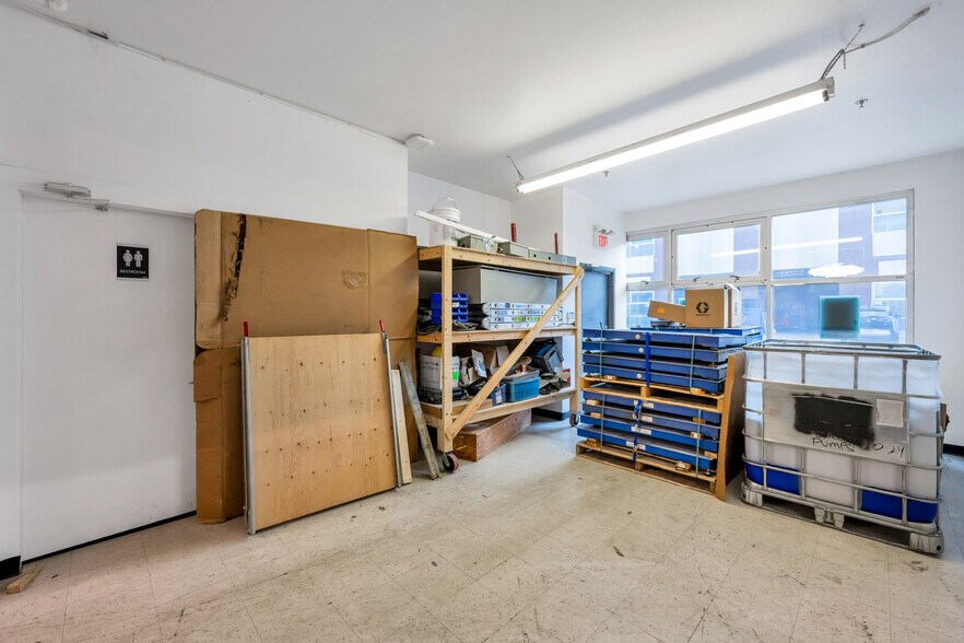 More Photos Of 17750 65A Av, Surrey Showroom For Sale