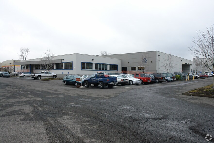 More Photos Of 2800-2870 NW 29th Ave, Portland Warehouse For Lease