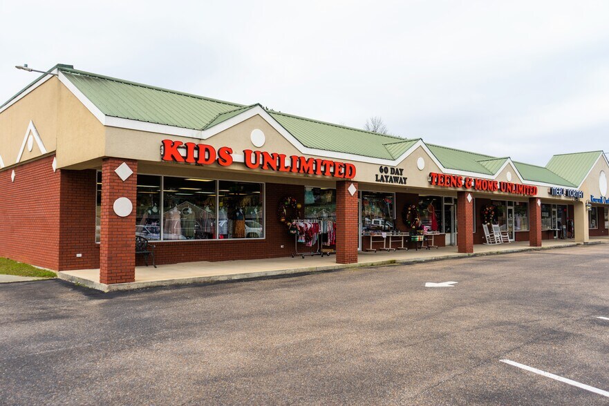 More Photos Of 949 Alabama Highway 203, Elba Freestanding For Lease