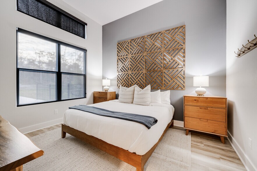 More Photos Of 215 Wayward Winds Rd, Hot Springs National Park Apartments For Sale