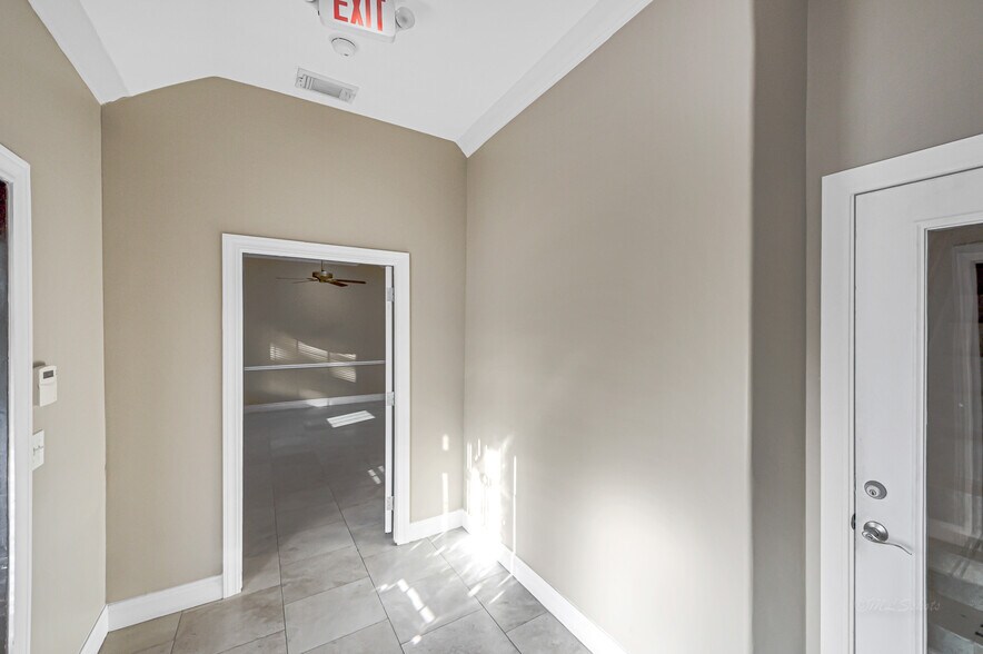 More Photos Of 607 Park Grove Dr, Katy Medical For Lease