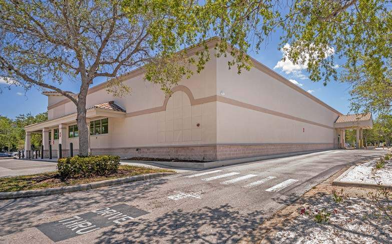 More Photos Of 3550 Fruitville Rd, Sarasota Drugstore For Lease
