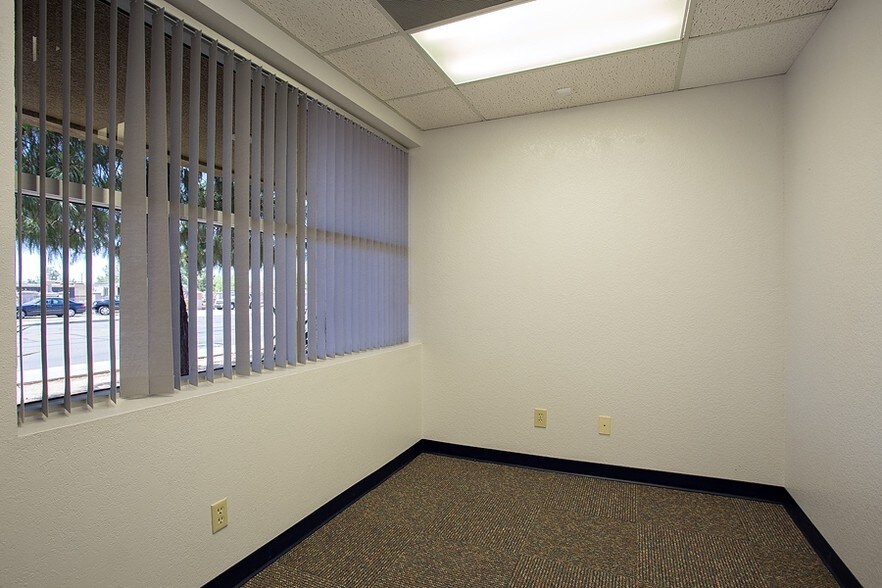 More Photos Of 3118 E McDowell Rd, Phoenix Office For Lease