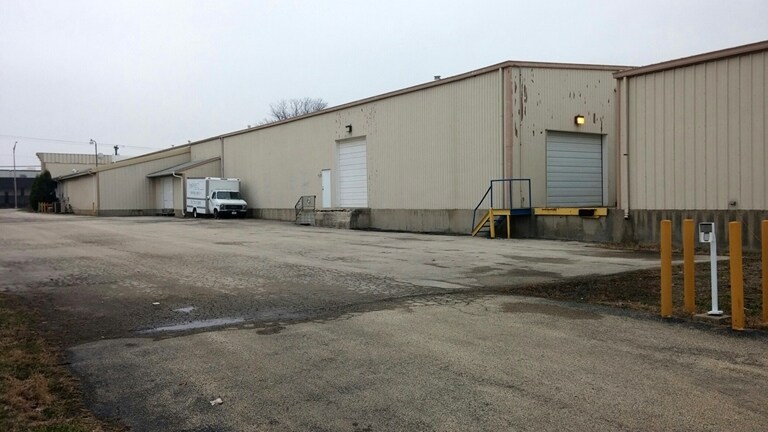 More Photos Of 2415 Mcdonough St, Joliet Warehouse For Lease