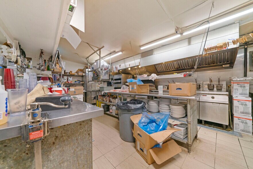 More Photos Of 208 N Walnut St, Stillman Valley General Retail For Sale