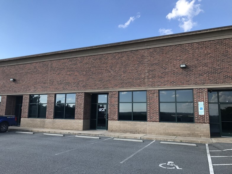 More Photos Of 41 Odell School Rd, Concord Showroom For Lease