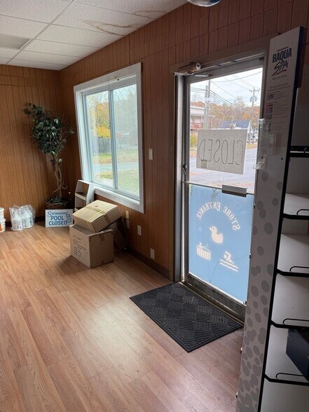 More Photos Of 72 Unity St, Turners Falls Freestanding For Sale