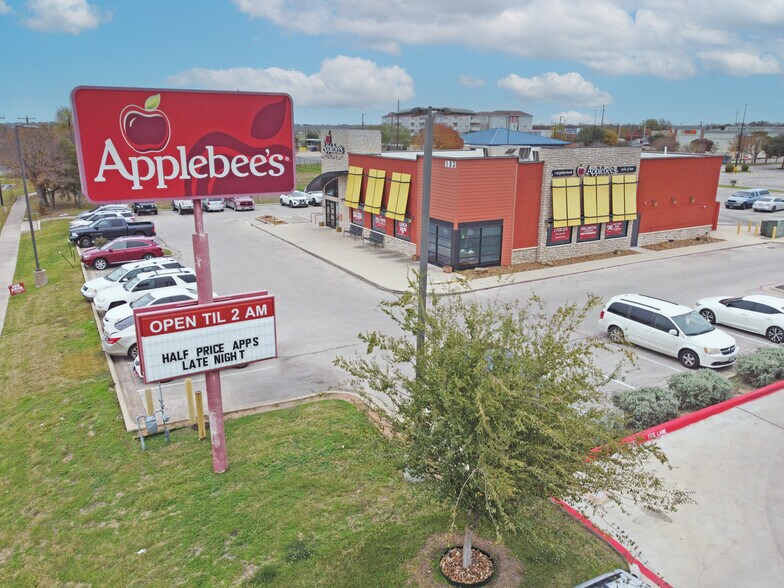 More Photos Of 103 Carlos G Parker Blvd, Taylor Restaurant For Lease