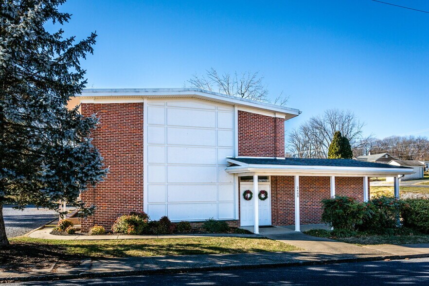 More Photos Of 2408 Hickory St, Staunton Religious Facility For Sale