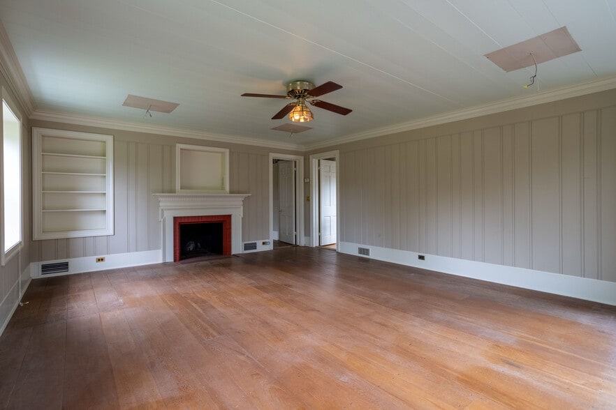 More Photos Of 1207 Flohrs Church Rd, Biglerville Hospitality For Sale