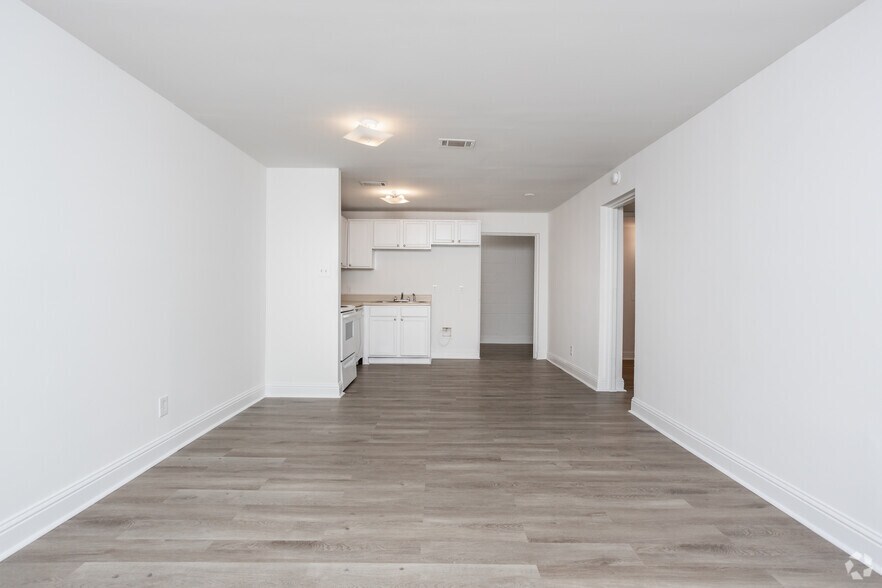 More Photos Of 1895 Clinton Rd, Macon-Bibb Apartments For Sale