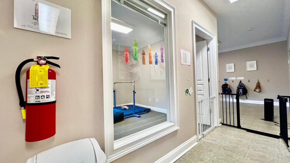 More Photos Of 4080 McGinnis Ferry Rd, Alpharetta Office For Sale