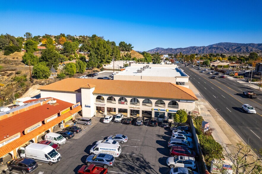 More Photos Of 18909-18941 Soledad Canyon Rd, Canyon Country Unknown For Lease