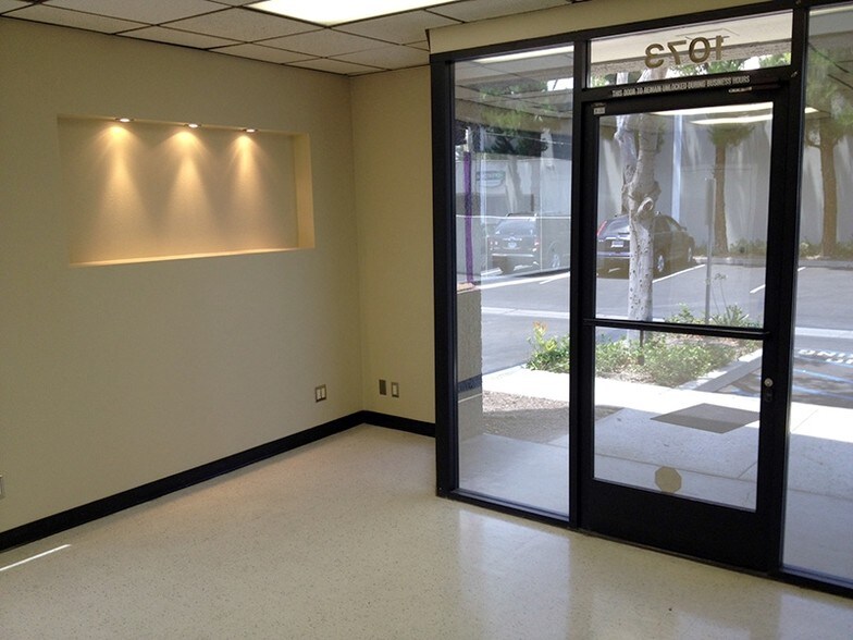 More Photos Of 1071 N Batavia St, Orange Flex For Lease