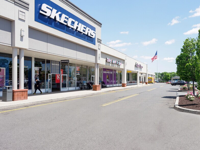More Photos Of 561 US Highway 1, Edison Unknown For Lease