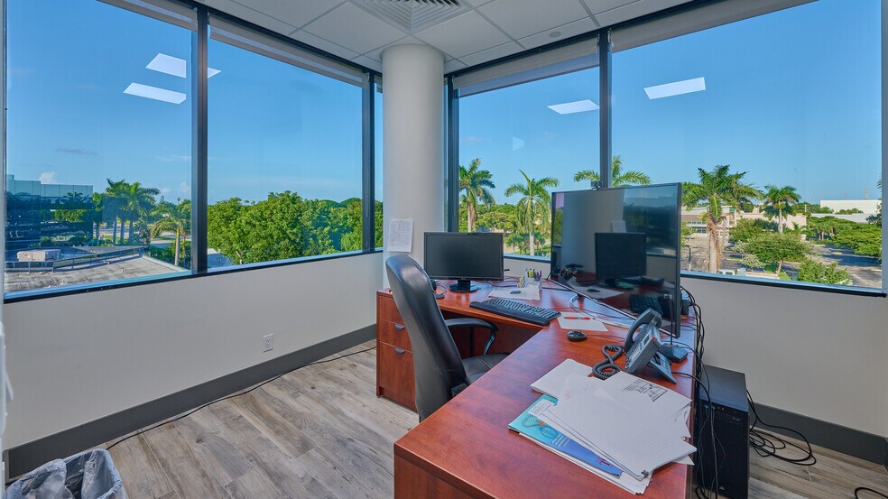 More Photos Of 4800 N Federal Hwy, Boca Raton Medical For Sale