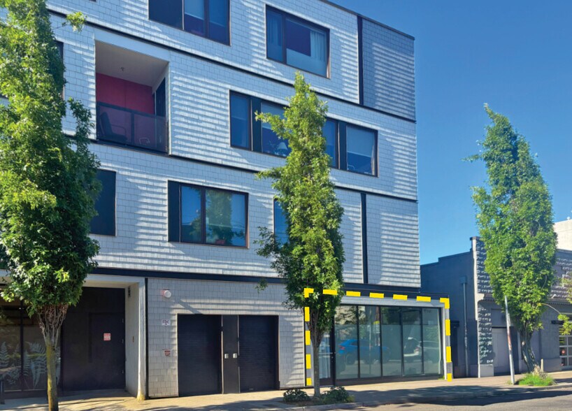 Primary Photo Of 4252 SE Belmont St, Portland Apartments For Lease