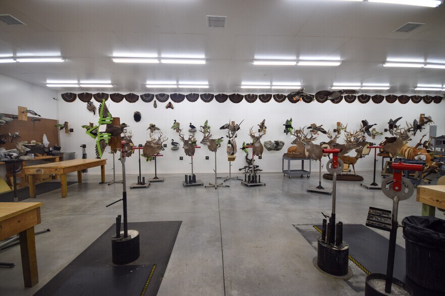 More Photos Of 10024 Highway 165, North Little Rock Light Manufacturing For Sale