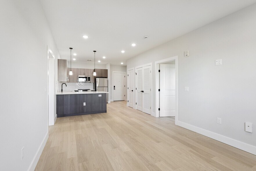 More Photos Of 34-40 Hudson St, Newark Apartments For Lease