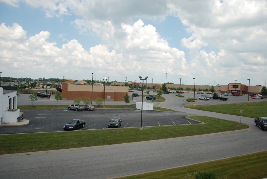 More Photos Of 10033 Wicker Ave, Saint John Freestanding For Lease