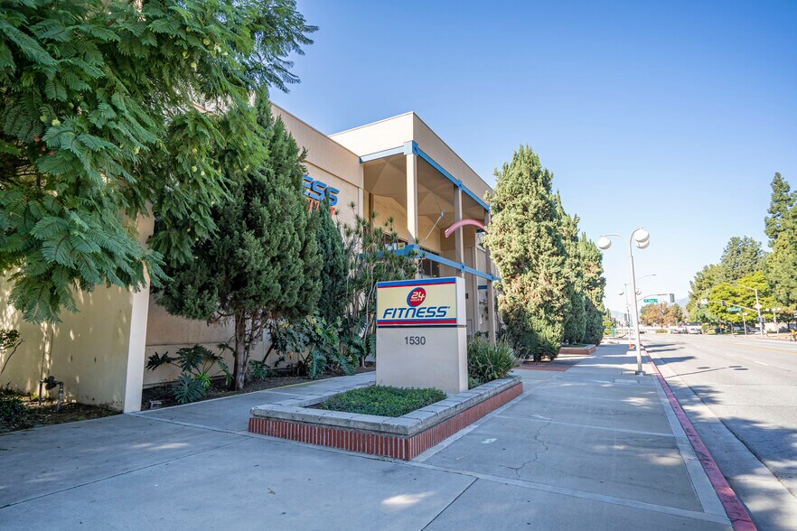 More Photos Of 1530 W West Covina Pky, West Covina Health Club For Lease