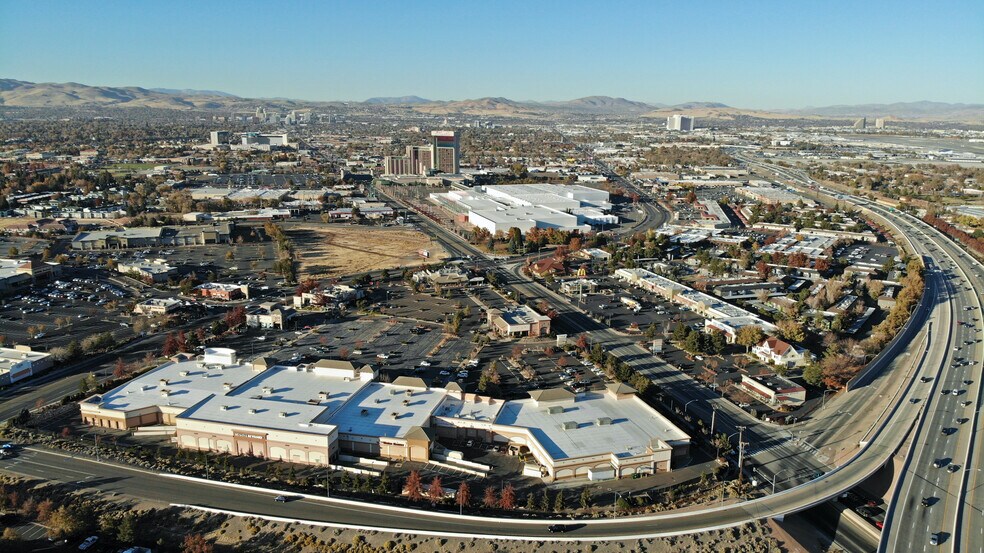 More Photos Of 4900-4986 S Virginia St, Reno Unknown For Lease