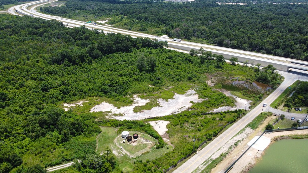 More Photos Of SH 146 Business @ S Main, Baytown Land For Sale