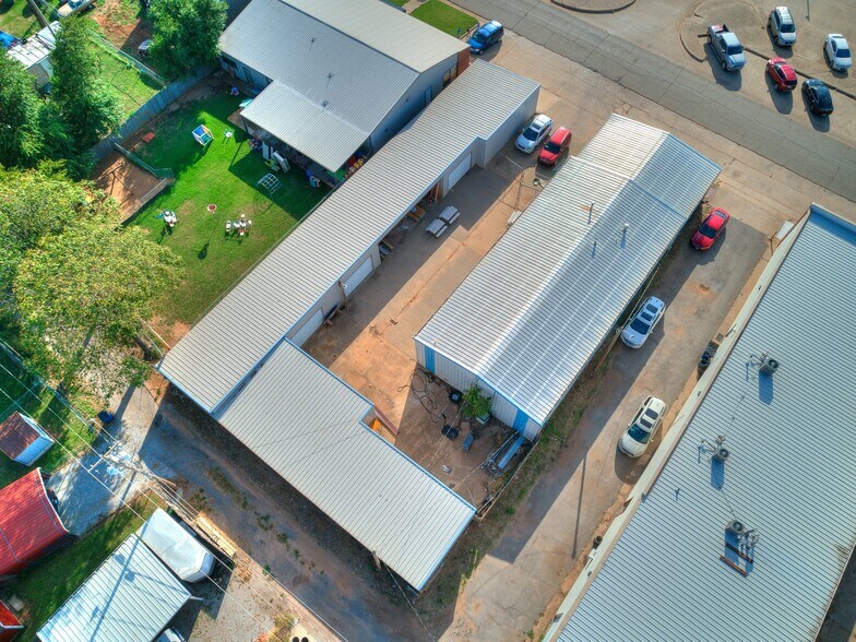 More Photos Of 219 N 6th St, Kingfisher Office For Sale