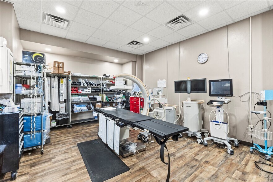 More Photos Of 195 Stock St, Hanover Medical For Sale