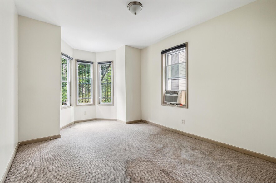More Photos Of 1632 N Willington St, Philadelphia Office Residential For Lease