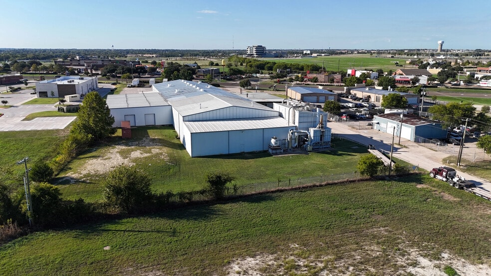 More Photos Of 550 Murray St, Midlothian Manufacturing For Sale