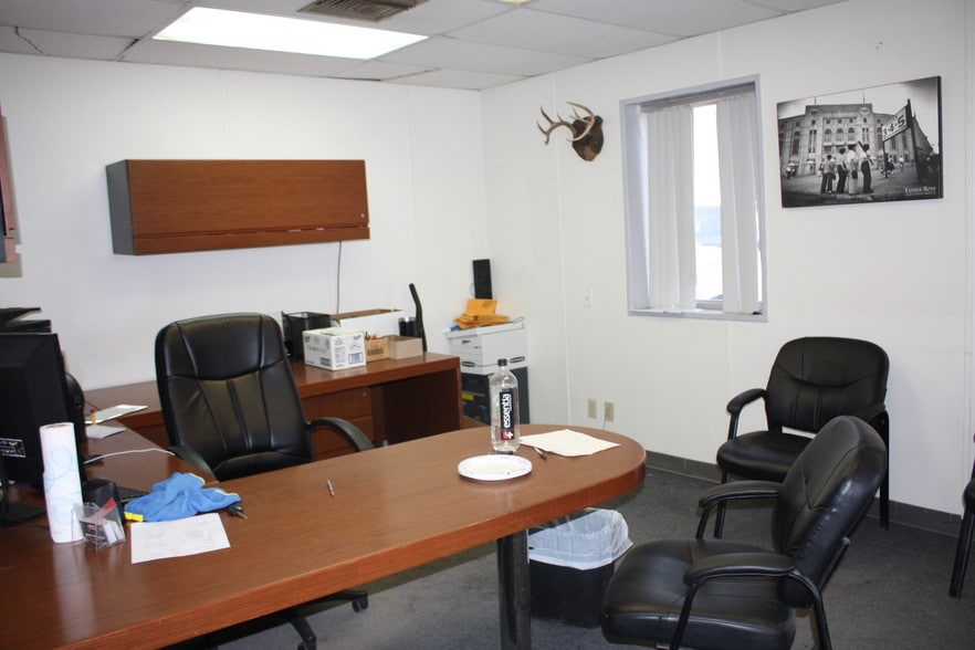 More Photos Of 3915 W Wall St, Midland Auto Dealership For Sale