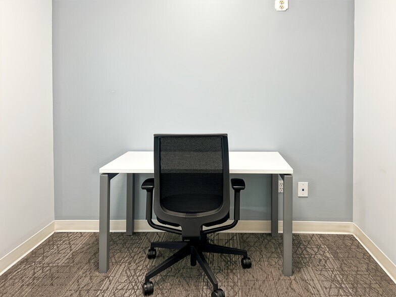 More Photos Of 3117 Whiting Ave, Charlotte Coworking Space