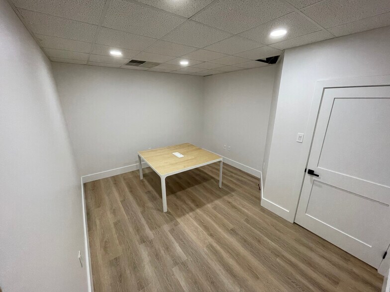 More Photos Of 200 Haddonfield Berlin, Gibbsboro Office For Sale