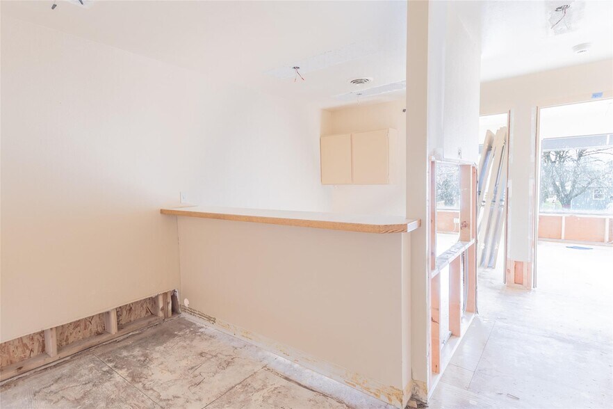 More Photos Of 818 W Central Ave, Missoula Office For Sale
