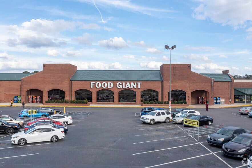 More Photos Of 1671-1691 Center Point Pky, Birmingham Unknown For Lease