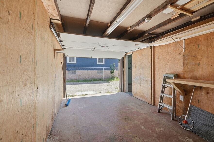 More Photos Of 415 Anthony St, Fall River Flex For Sale