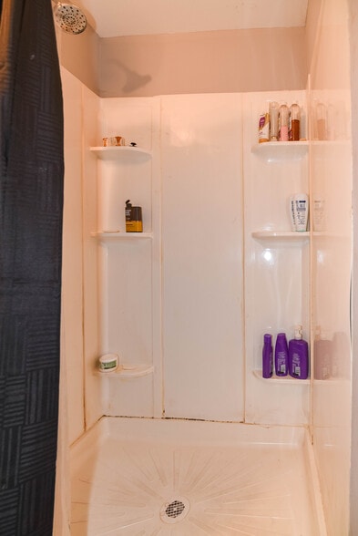 More Photos Of 128 S Philadelphia Blvd, Aberdeen Apartments For Sale