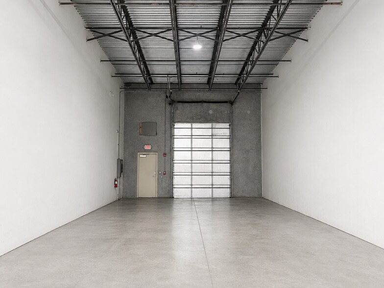 More Photos Of 6901-6945 NW LTC Pky, Port Saint Lucie Warehouse For Lease