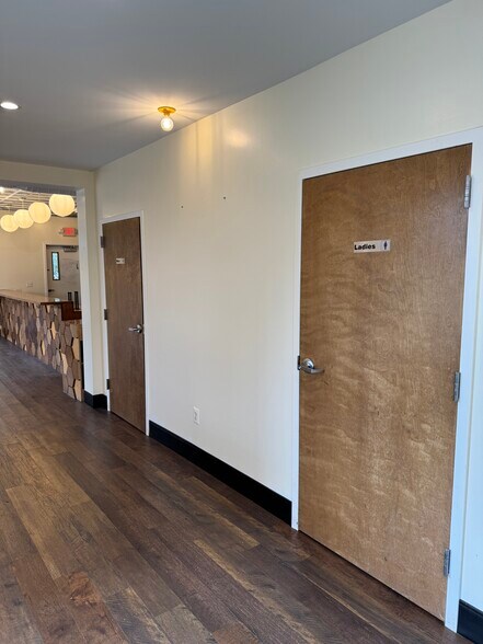 More Photos Of 1600 Princess Anne St, Fredericksburg Storefront Retail Office For Sale