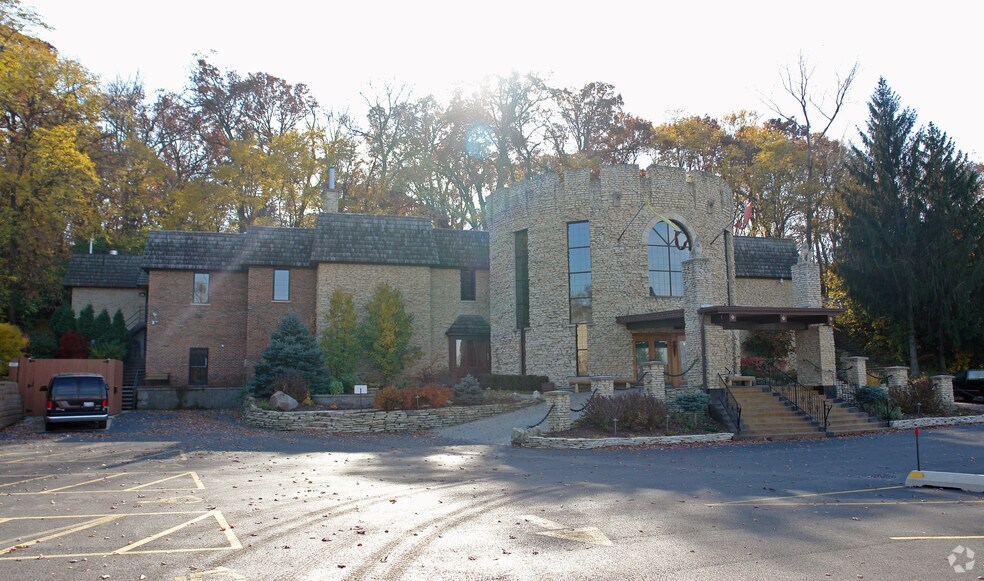 More Photos Of 8675 S Archer Ave, Willow Springs Restaurant For Sale