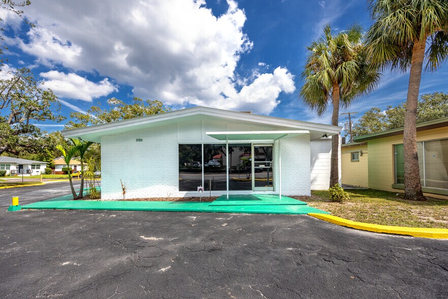 More Photos Of 2100 Dr Martin Luther King Jr St S, Saint Petersburg Medical For Sale