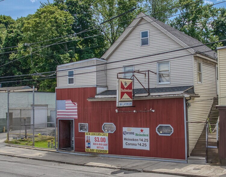 More Photos Of 240 Essex St, Haverhill Storefront Retail Residential For Sale