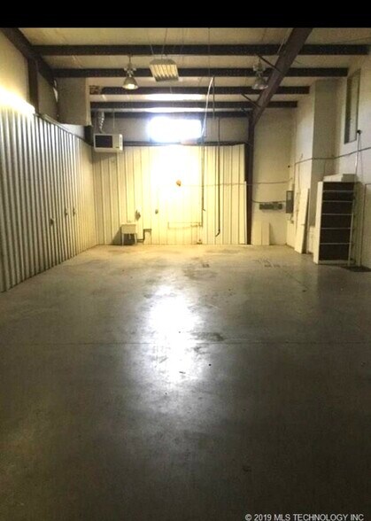 More Photos Of 13288 S Memorial Dr, Bixby Auto Dealership For Sale